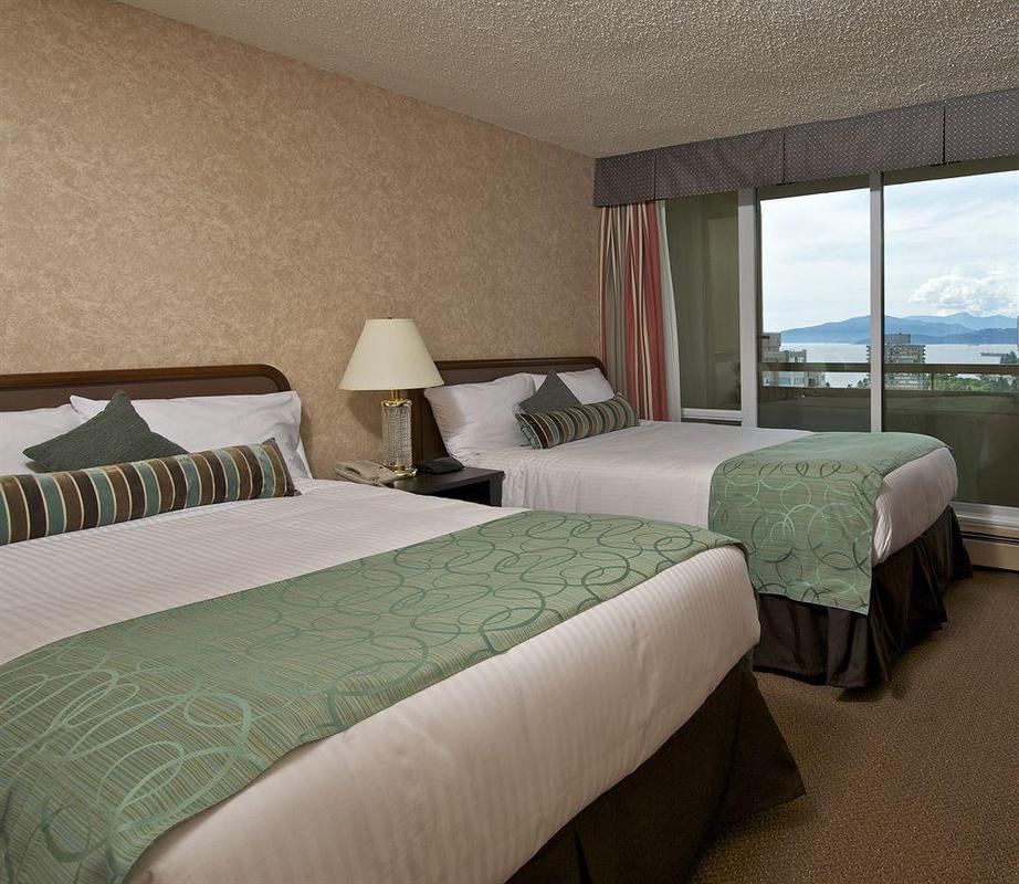 Coast Plaza Hotel And Suites 溫哥華 外观 照片